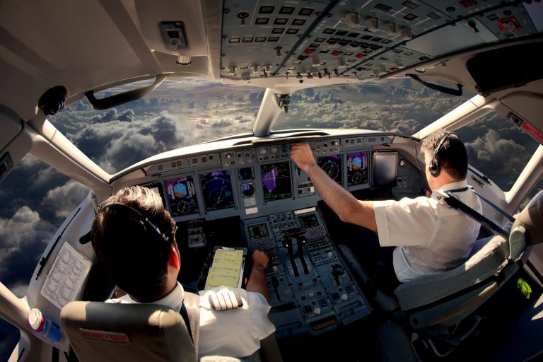 Pilot bei der Arbeit