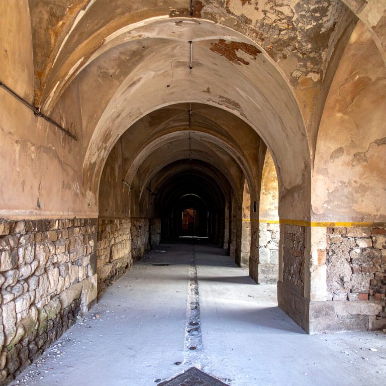 der Weg als Fluchtweg